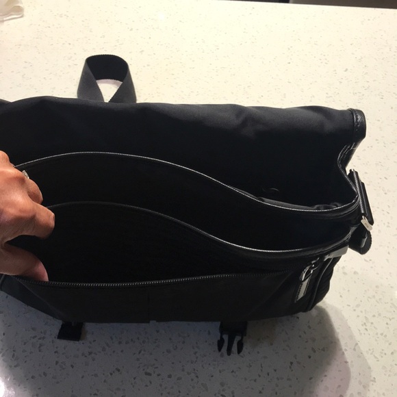 Prada crossbody - Picture 4 of 8